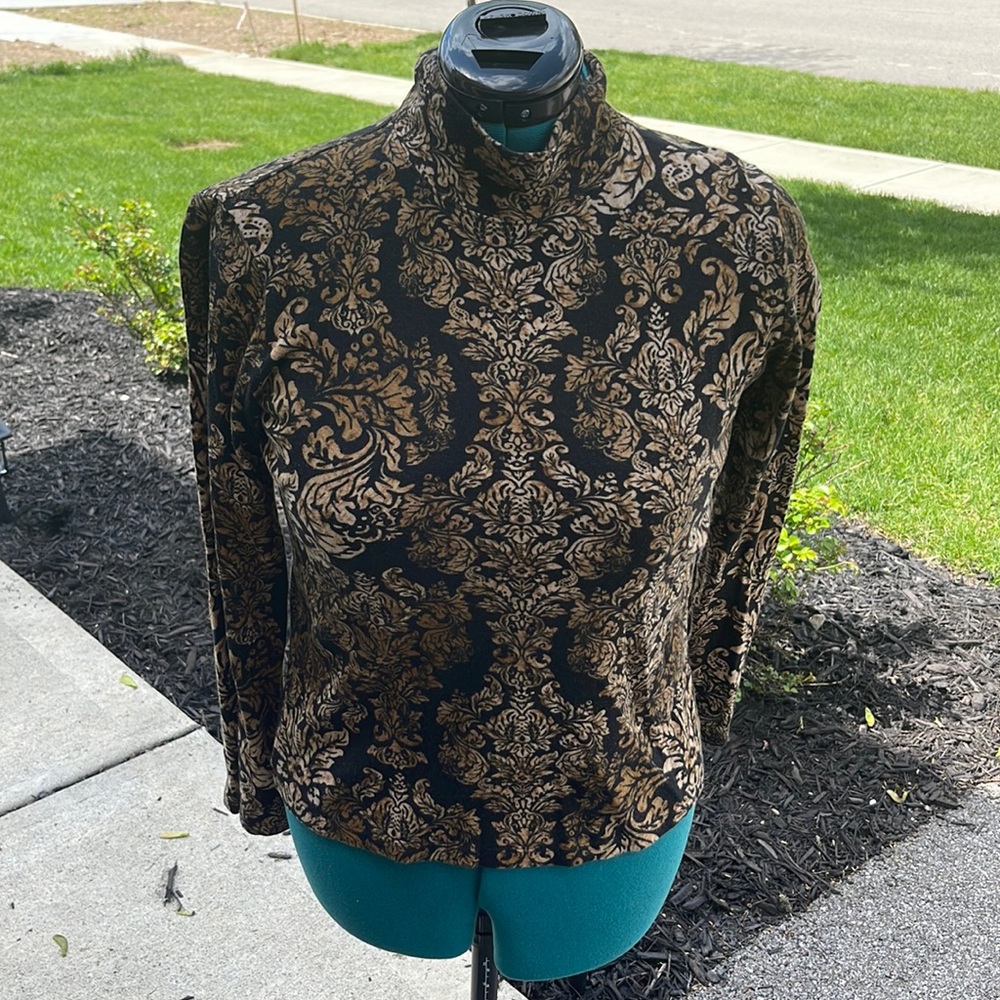Black and Gold French turtleneck